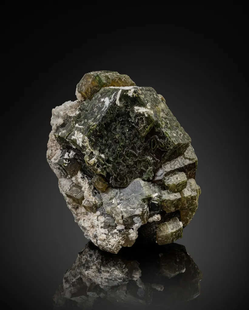 Andradite image