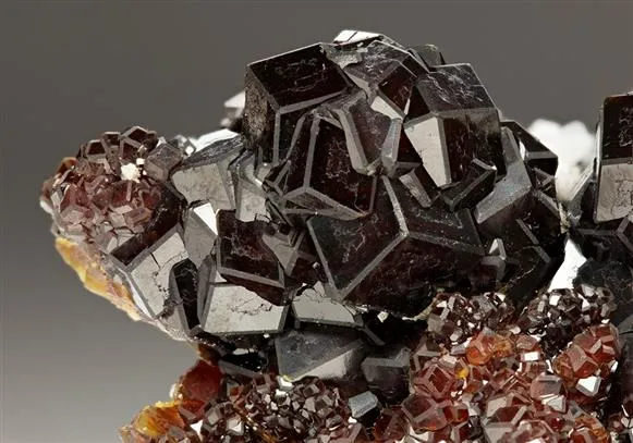 Andradite - image 1