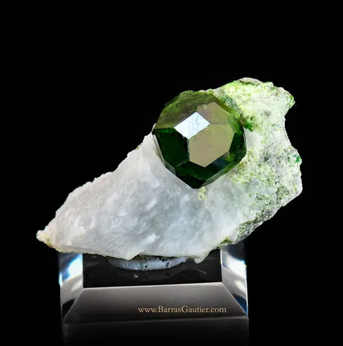 Andradite Garnet, Demantoid variety image