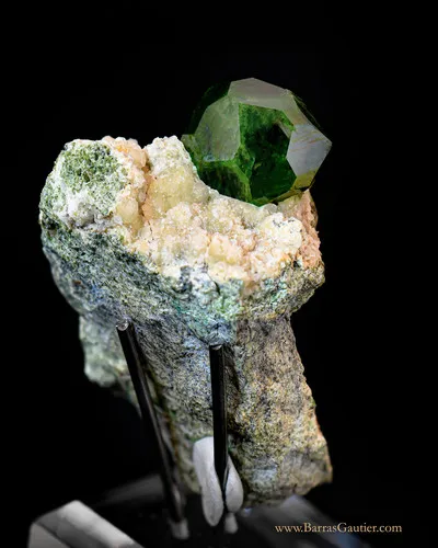 Andradite Garnet, Demantoid variety - image 4