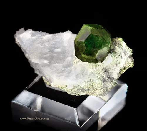 Andradite Garnet, Demantoid variety - image 2