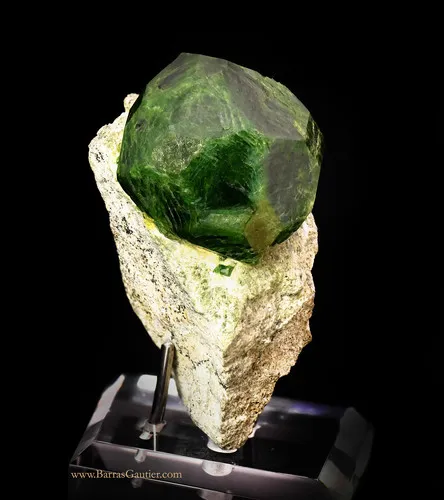 Andradite Garnet, Demantoid variety - image 3