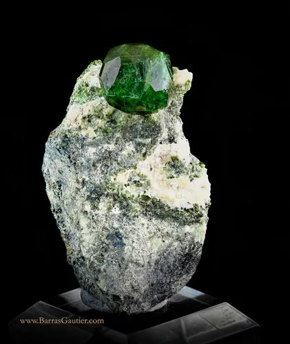Andradite Garnet, Demantoid variety - image 3