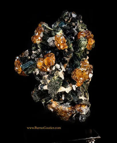 Andradite Garnet on Ferro-Hornblende - image 3
