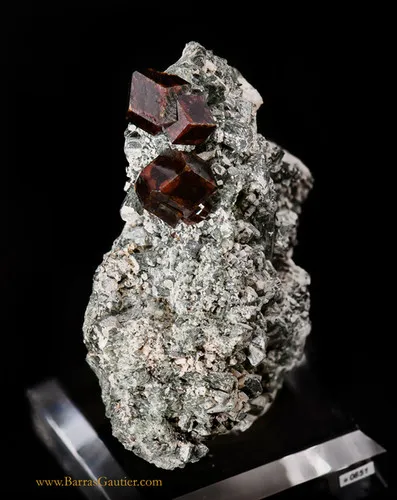 Andradite Garnet on Uralite - image 3