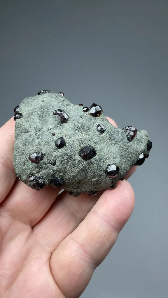 Andradite-Grossular - image 2