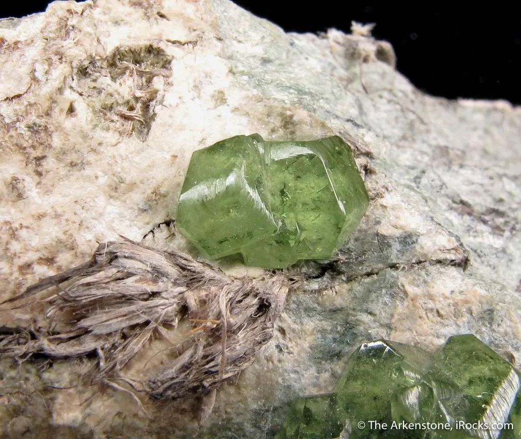 Andradite var. Demantoid image