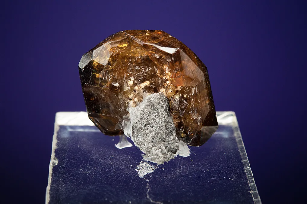 Andradite var. Topazolite - image 3