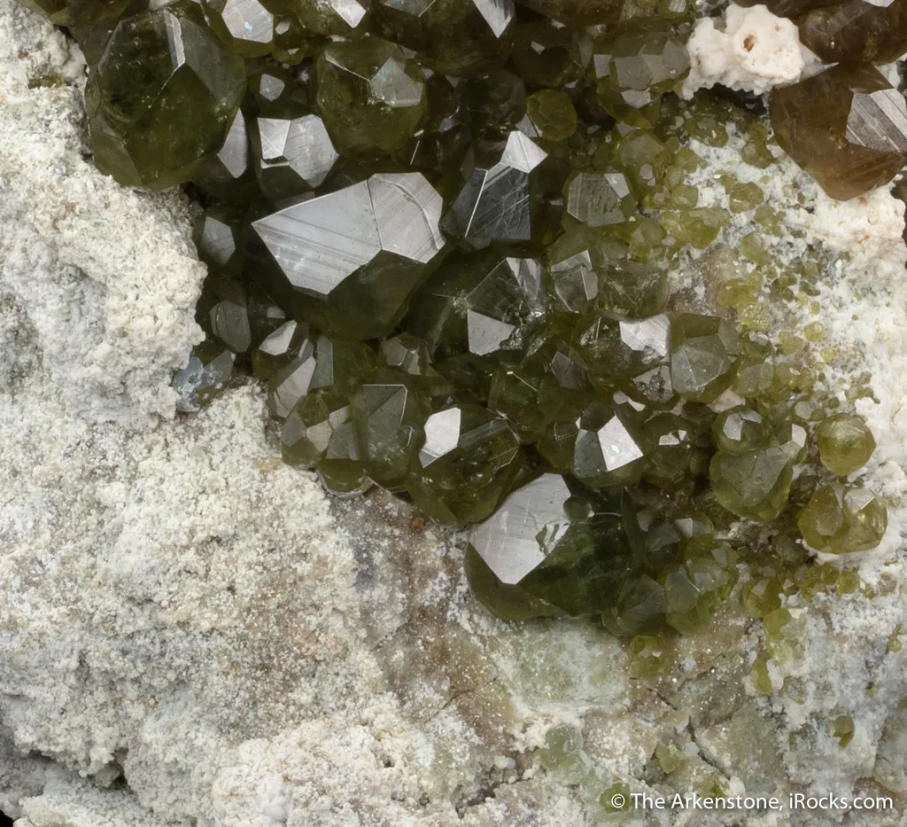 Andradite var. Topazolite - image 6