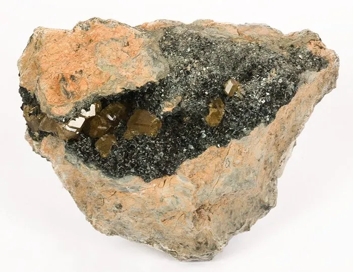 Andradite (Var: Topazolite), Clinochlore - image 1