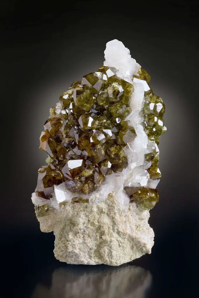 Andradite Var. Topazolite Garnet image