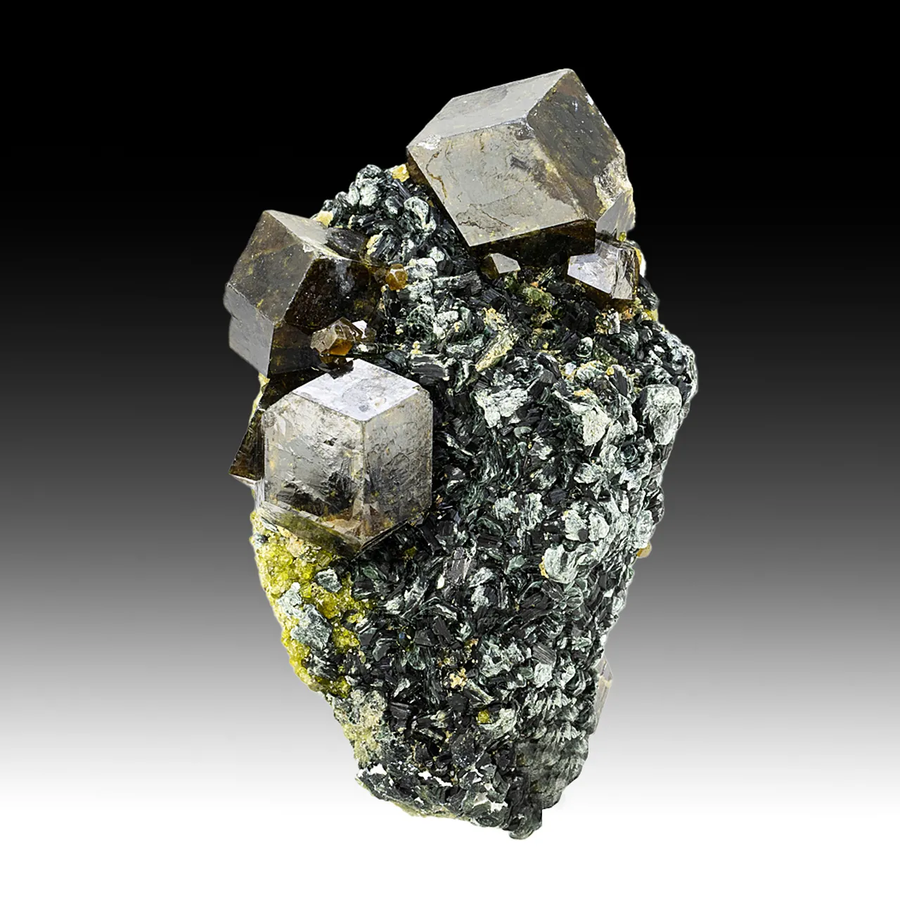 Andradite with Clinochlore - image 1