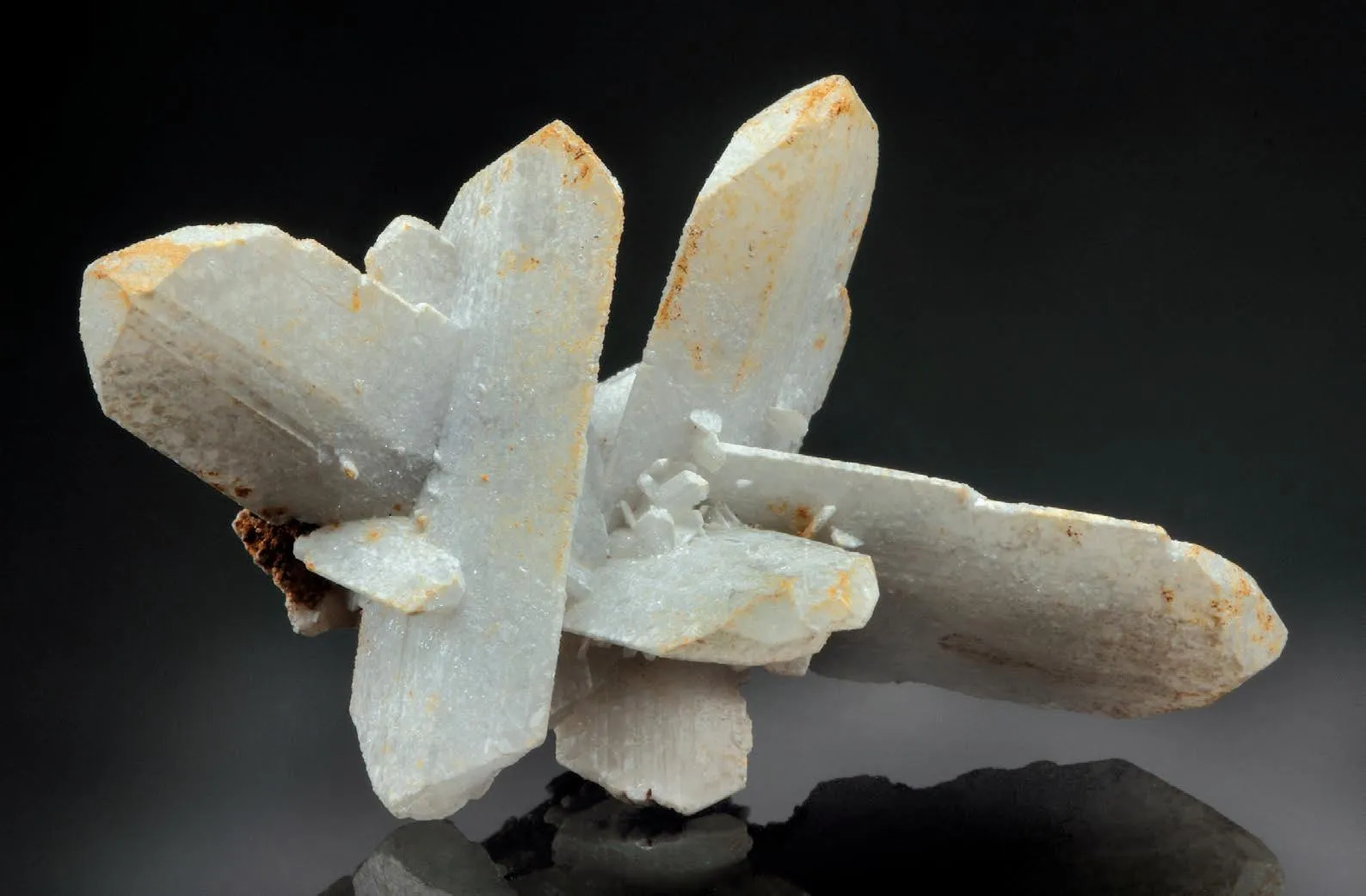 Anglesite, Cerussite - image 1