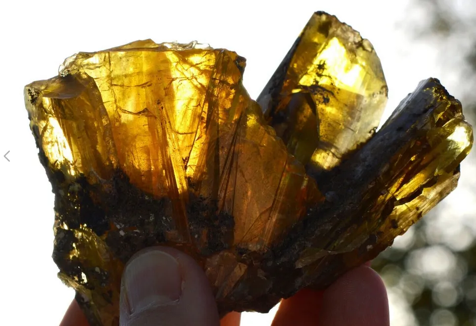 Anglesite cluster, gemmy but damaged image