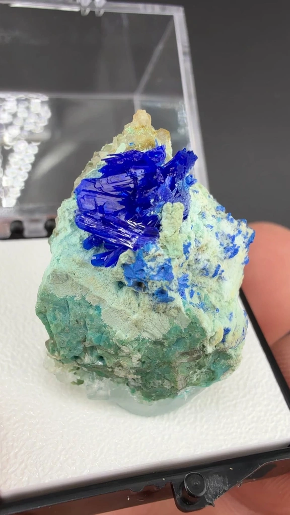 Anglesite from Grand Reef Mine, Arizona, USA - image 2