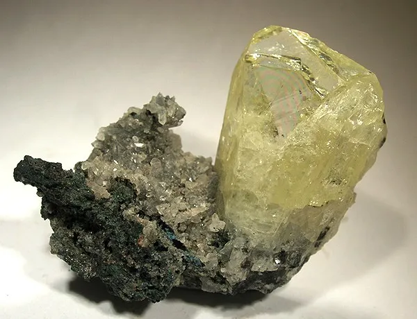 Anglesite, Quartz image