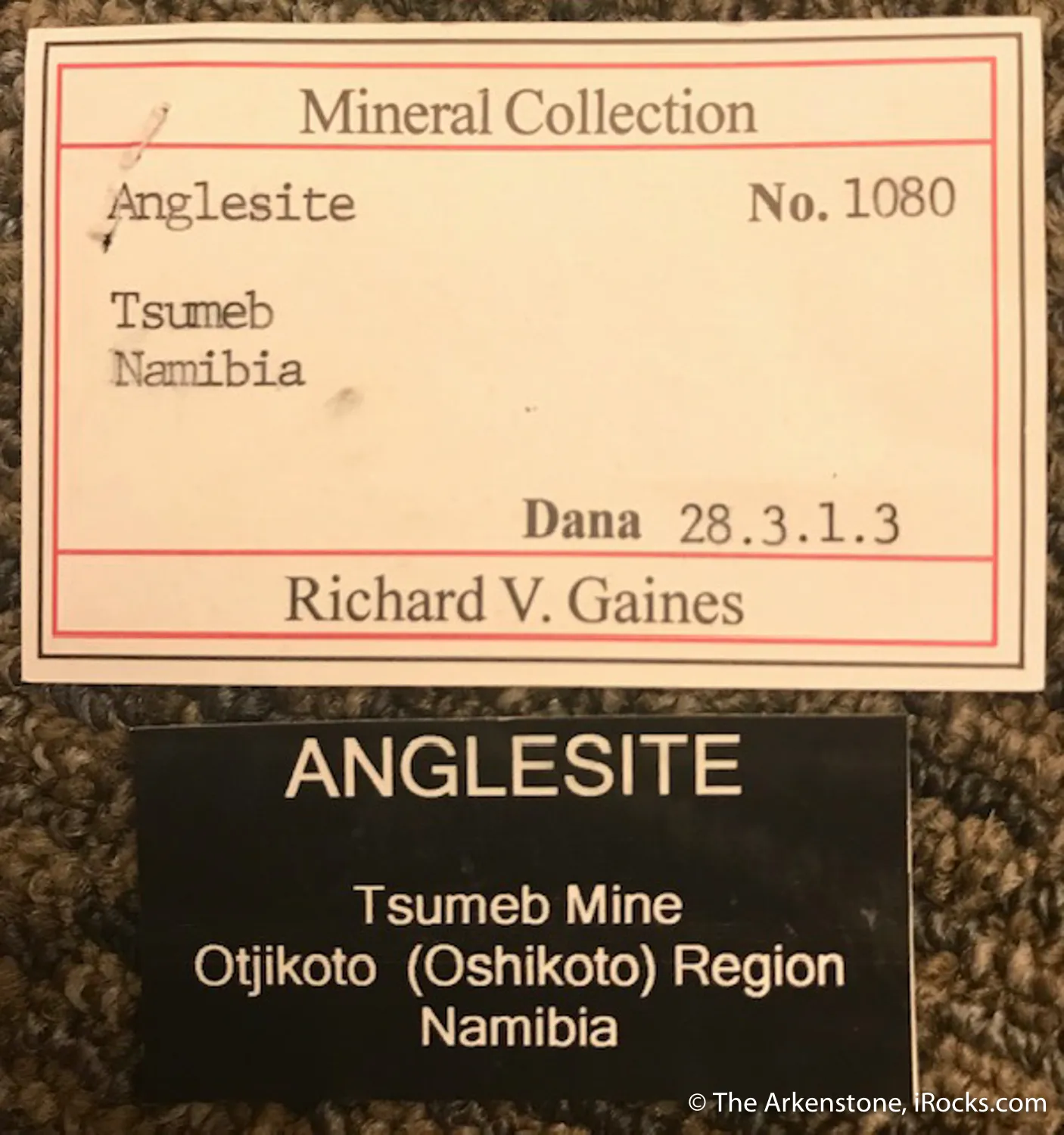 Anglesite with Posnjakite - image 5