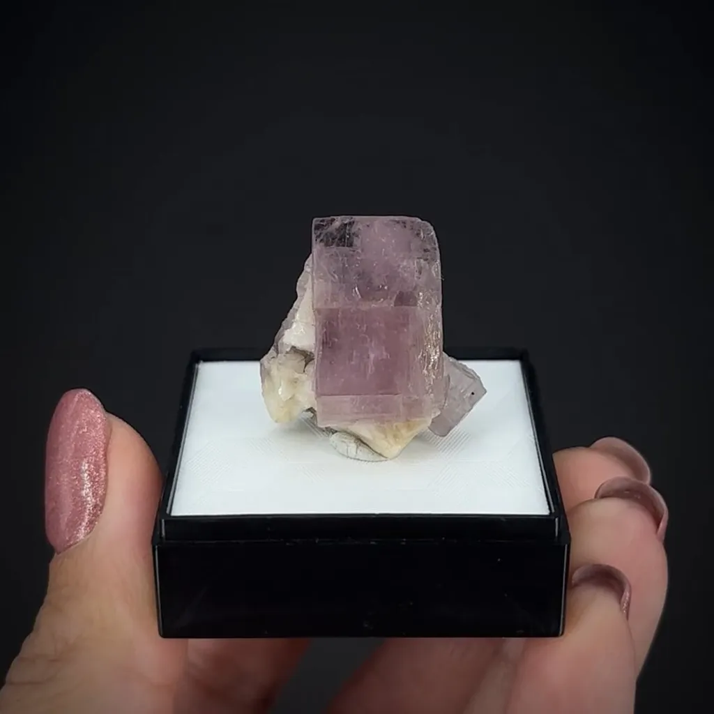 Anhydrite - image 2