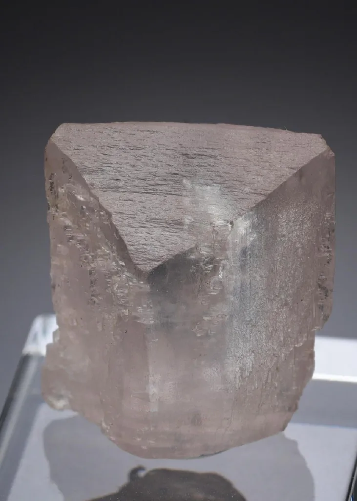 Anhydrite image