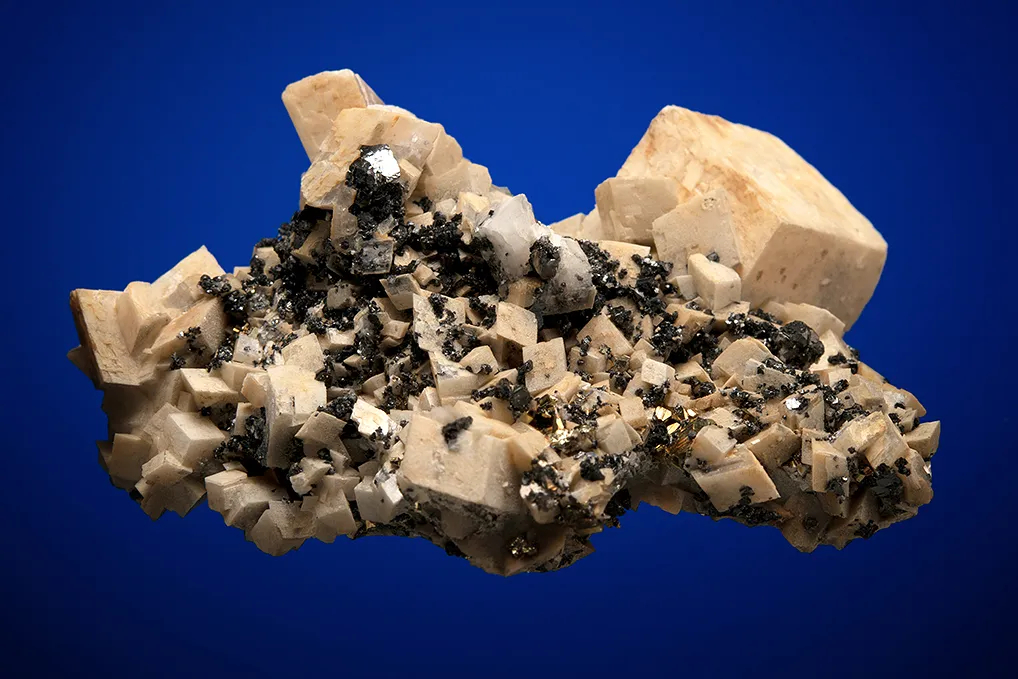 Ankerite on Dolomite with Sphalerite - image 3