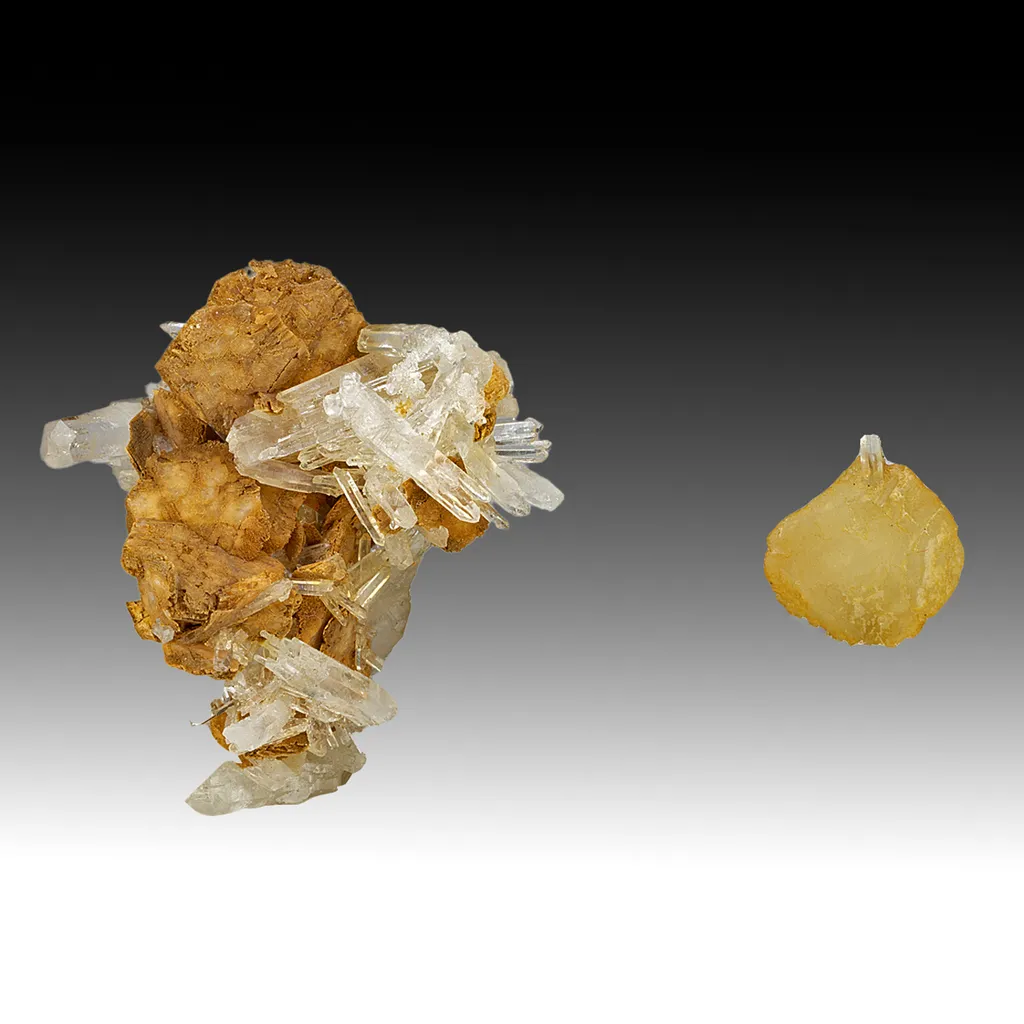 Ankerite with Quartz set image