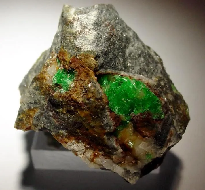 Annabergite image