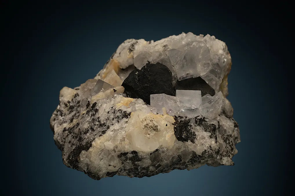 ANTIMONPEARCEITE on Fluorite - image 3