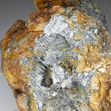 Antimony from La Viñuela, Málaga, Spain