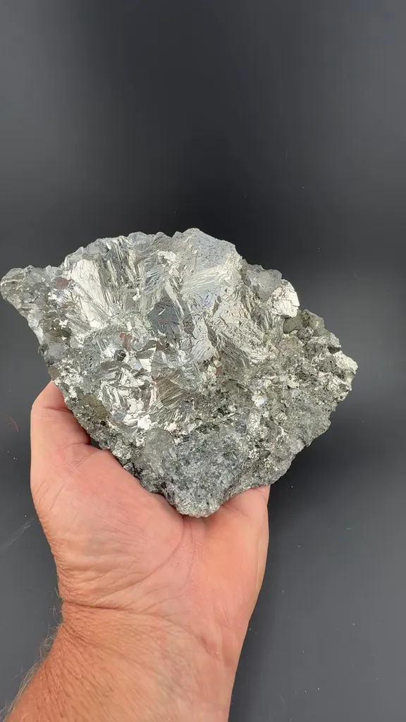 Antimony with Paakkonenite, Seinajokite(?) image