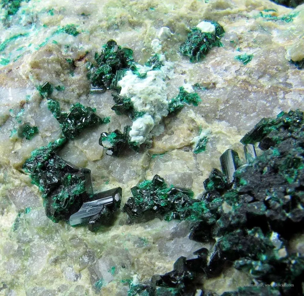 Antlerite - image 2