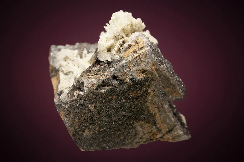 Apatite after SKORPIONITE - image 4