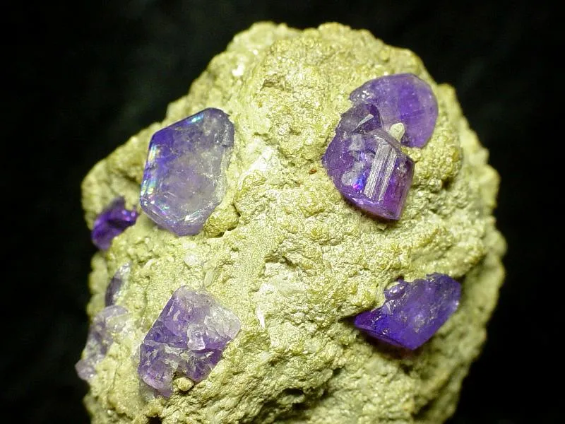 Apatite-(Caf) image