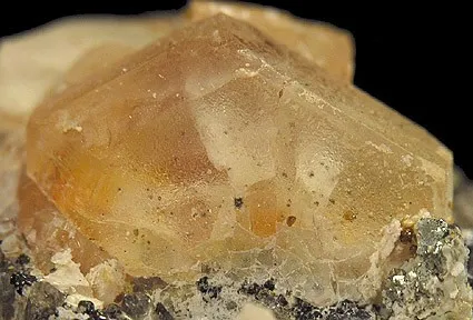 Apatite-(Caf) - image 2