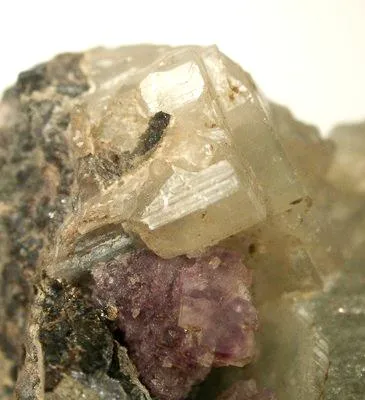 Apatite-(Caf), Fluorite, Cassiterite - image 2