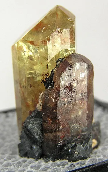 Apatite-(Caf), Hematite, Magnetite image