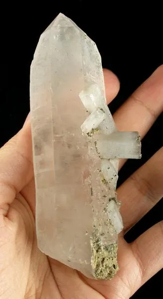 Apatite-(Caf), Quartz image