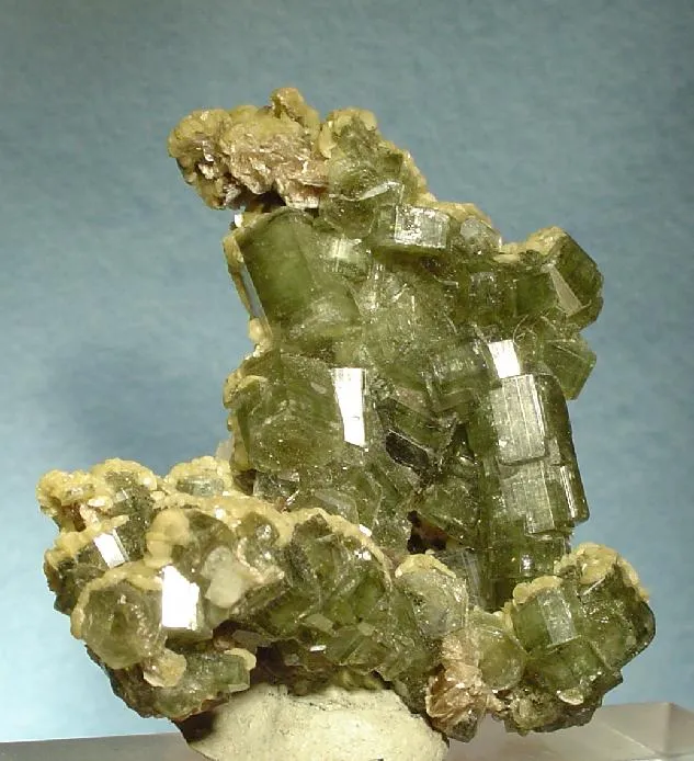 Apatite-(Caf), Siderite image