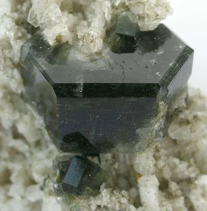Apatite - image 4