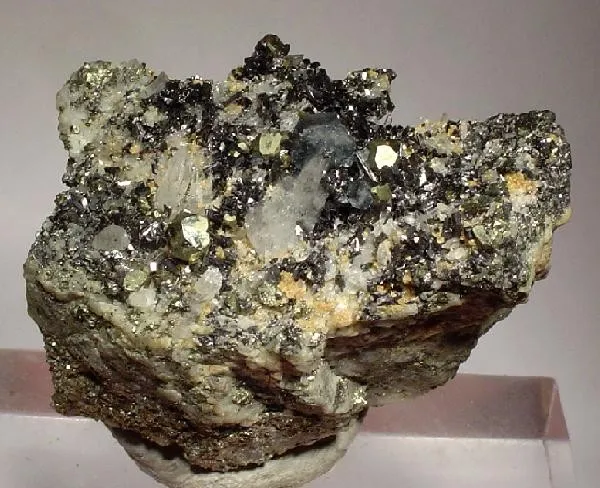 Apatite, Enargite, Pyrite, Quartz image