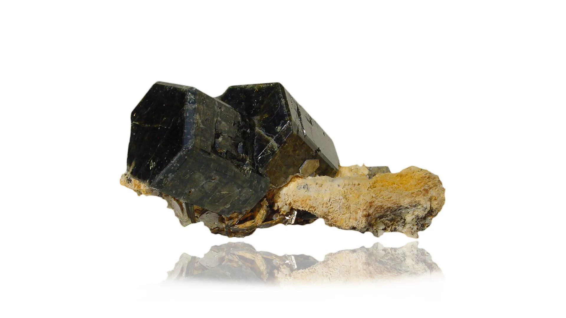 Apatite - image 1
