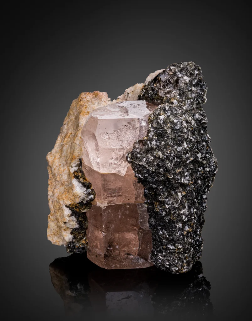 Apatite from Akzhaylyautas Mts, Tarbagatai Range, East Kazakhstan Region, Kazakhstan image