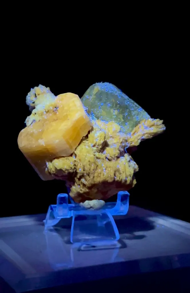 Apatite from Pakistan - image 7