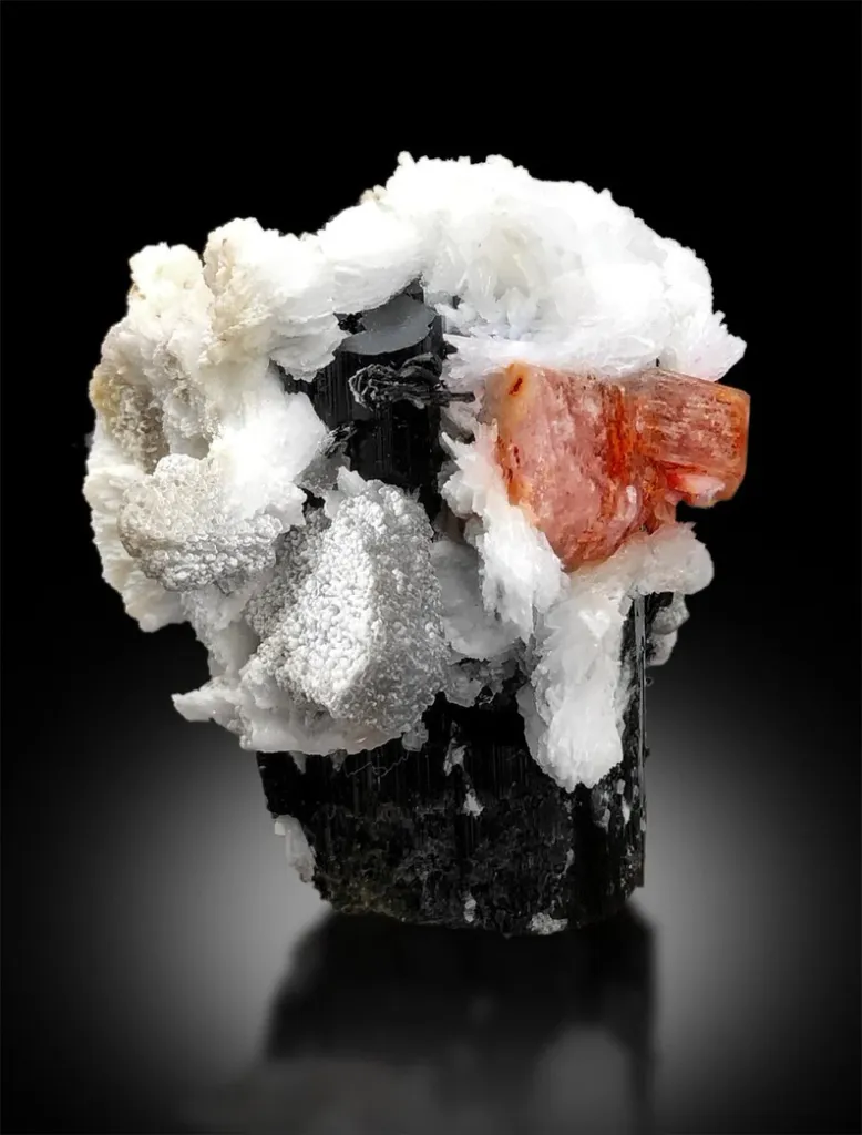 Apatite from Pakistan - image 4