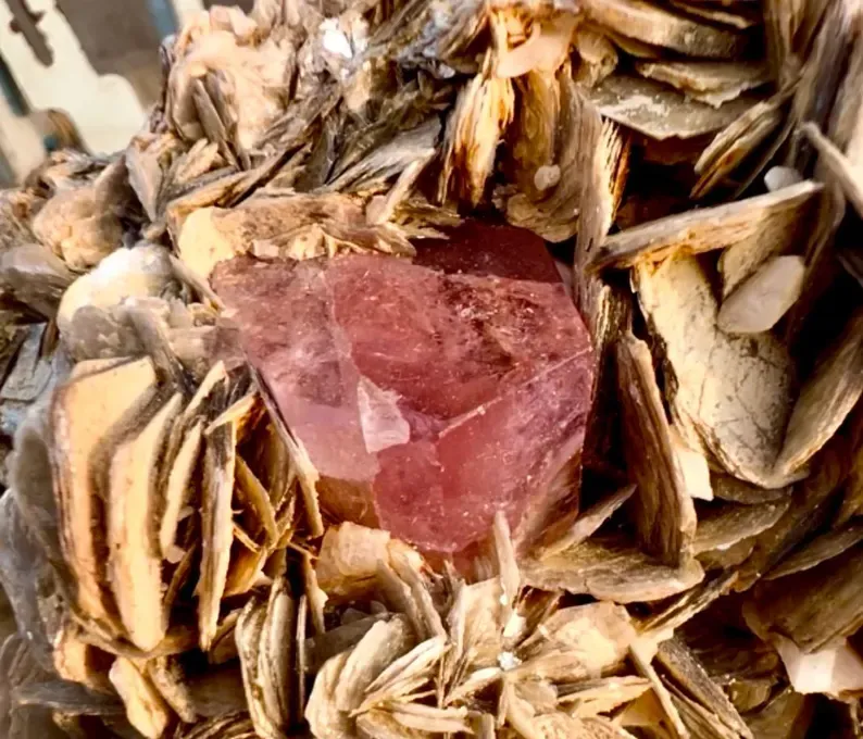 Apatite from Pakistan - image 7
