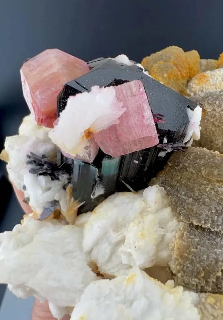 Apatite from Pakistan - image 6