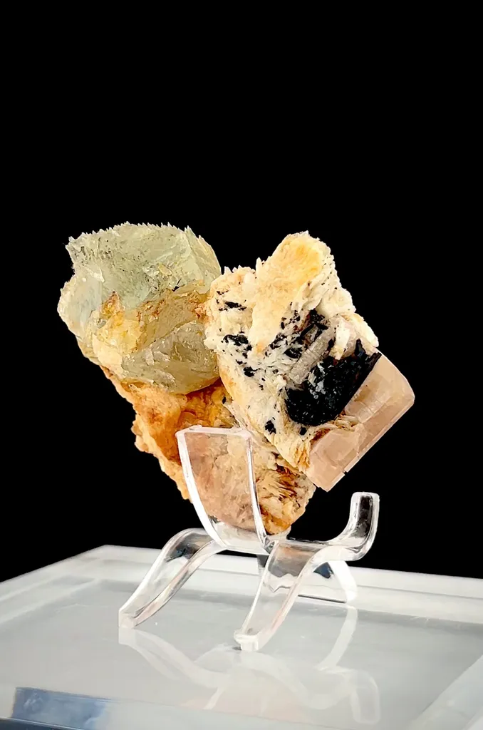 Apatite from Pakistan - image 6