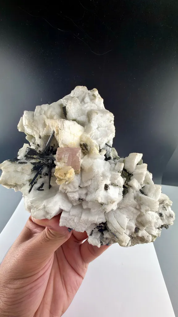 Apatite from Pakistan image