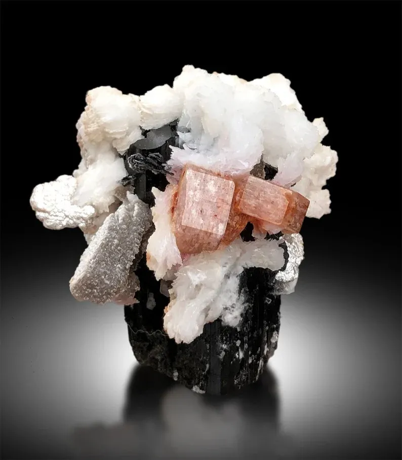 Apatite from Pakistan - image 3
