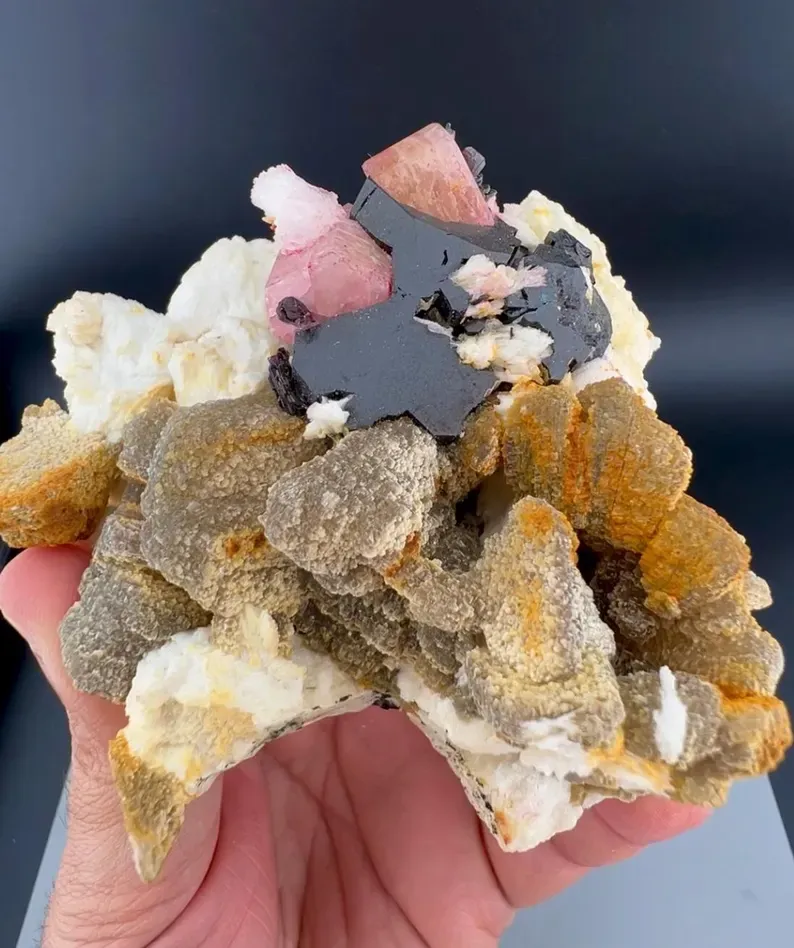 Apatite from Pakistan - image 10