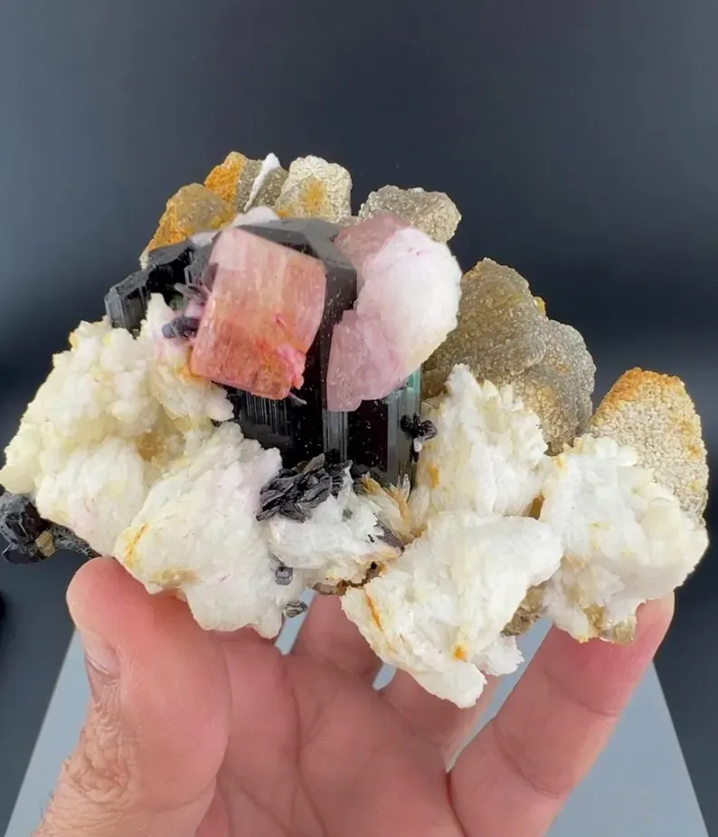 Apatite from Pakistan - image 4